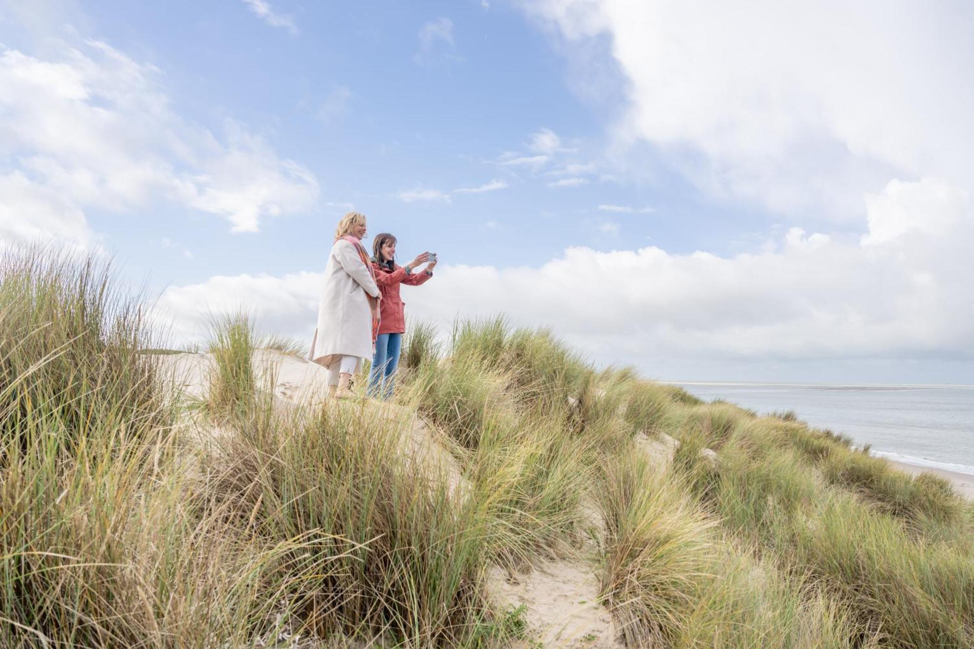 Hotel Renesse Bagian luar foto